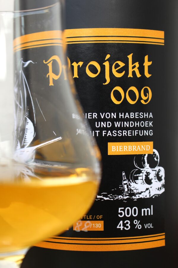 Projekt 009 - Bierbrand aus afrikanischem Bier mit Fassreifung – Bild 4